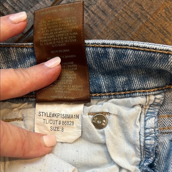 Kut from the Kloth Light Blue Denim - Picture 4 of 4